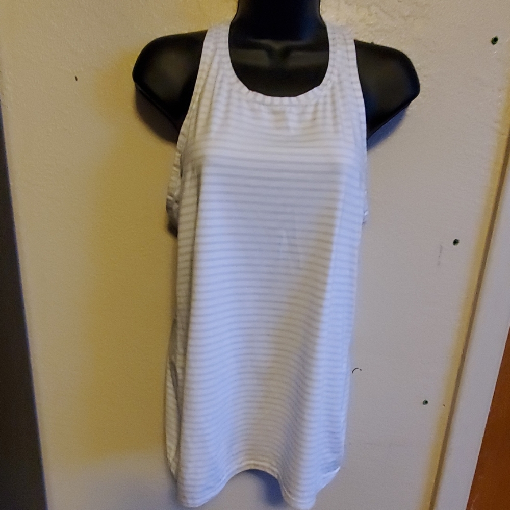 Athleta activewear tank size Xsmall  A7